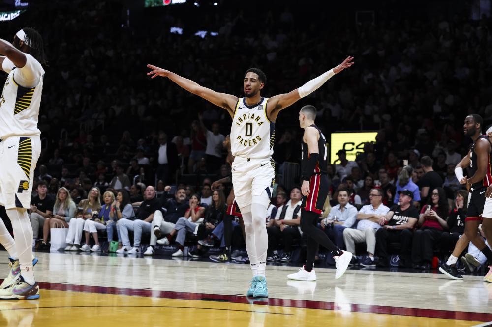 如羹般热闹 如羹般热闹