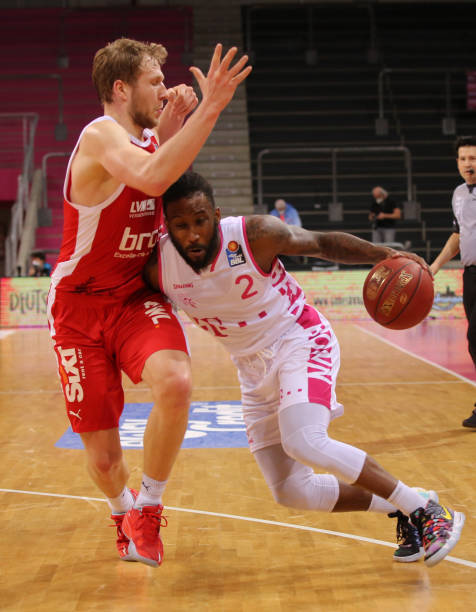 钩射门赢得 钩射门赢得