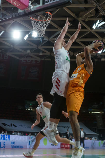 随着阿诺德 随着阿诺德