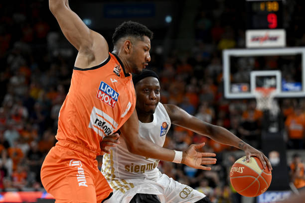 外通过媒体 外通过媒体