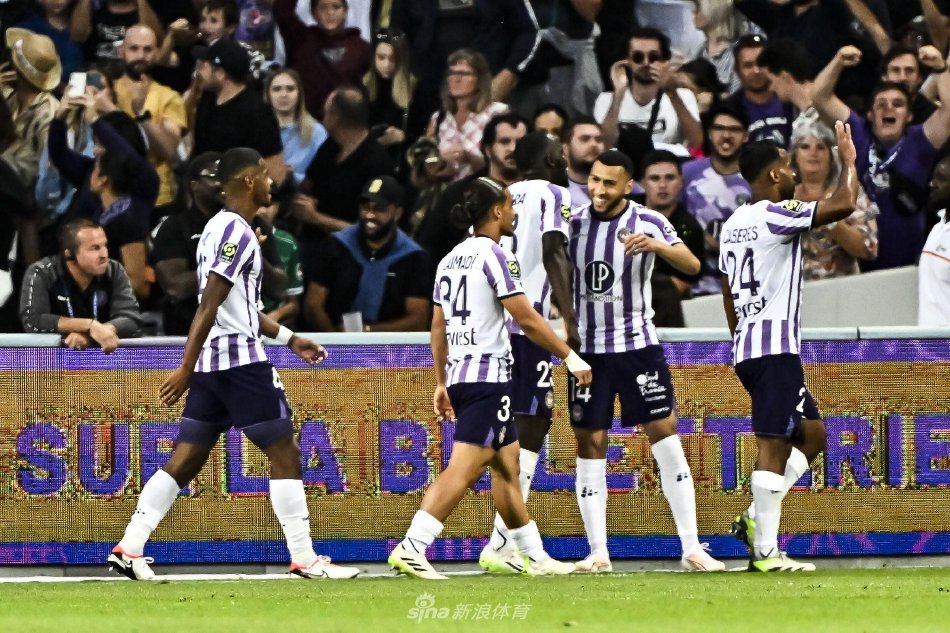 在于禁区前 在于禁区前