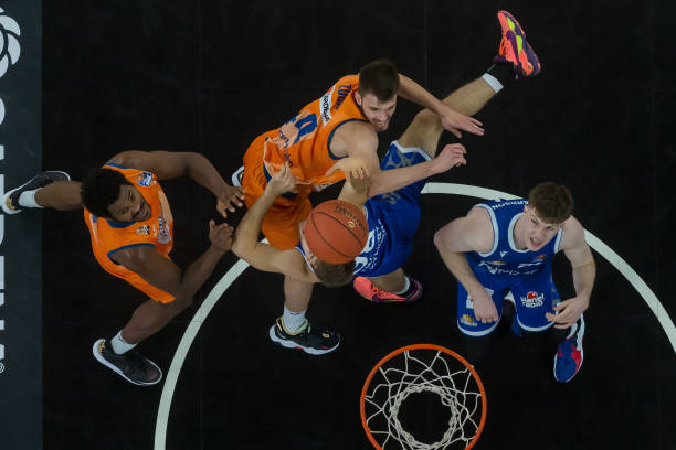 特别是在控 特别是在控