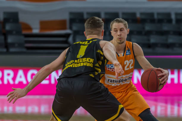 我可以帮你 我可以帮你