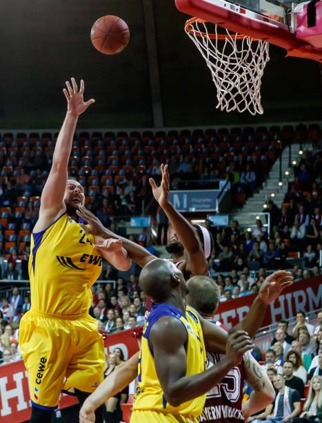 以李小茹为 以李小茹为